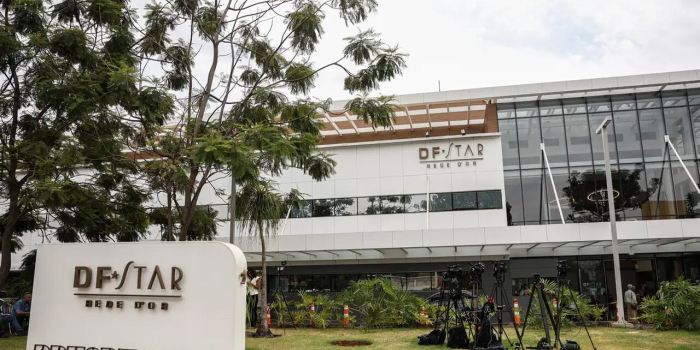 Bolsonaro apresenta melhora clínica, mas segue em UTI